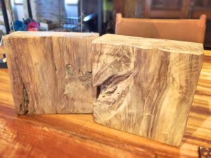 ジュプン・デ・ワルンホームパーティ,イベント,カフェ,チャンプル,バリスパ,バリエステ,バリニーズ,バリ式マッサージ,リラクゼーション,エステ,サロン,オイルマッサージ,タイ古式マッサージ,クリームバス,フェイシャル,ジュプンサリ,RUANG,ルアン,リノベーション,オーダー家具,チーク,RUANG,時計作り