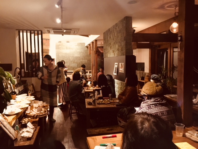 ホームパーティ,イベント,カフェ,,バリスパ,バリエステ,バリニーズ,バリ式マッサージ,リラクゼーション,エステ,サロン,オイルマッサージ,タイ古式マッサージ,クリームバス,フェイシャル,ジュプンサリ,RUANG,ルアン,リノベーション,オーダー家具,チーク、よしぱん、ごくらく亭、cafe 、モンジュイエ,アクセサリーオーダー会alata,マイトリーライブ,トーワ飯