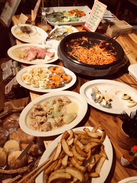 ホームパーティ,イベント,カフェ,,バリスパ,バリエステ,バリニーズ,バリ式マッサージ,リラクゼーション,エステ,サロン,オイルマッサージ,タイ古式マッサージ,クリームバス,フェイシャル,ジュプンサリ,RUANG,ルアン,リノベーション,オーダー家具,チーク、よしぱん、ごくらく亭、cafe 、モンジュイエ,アクセサリーオーダー会alata,マイトリーライブ,トーワ飯