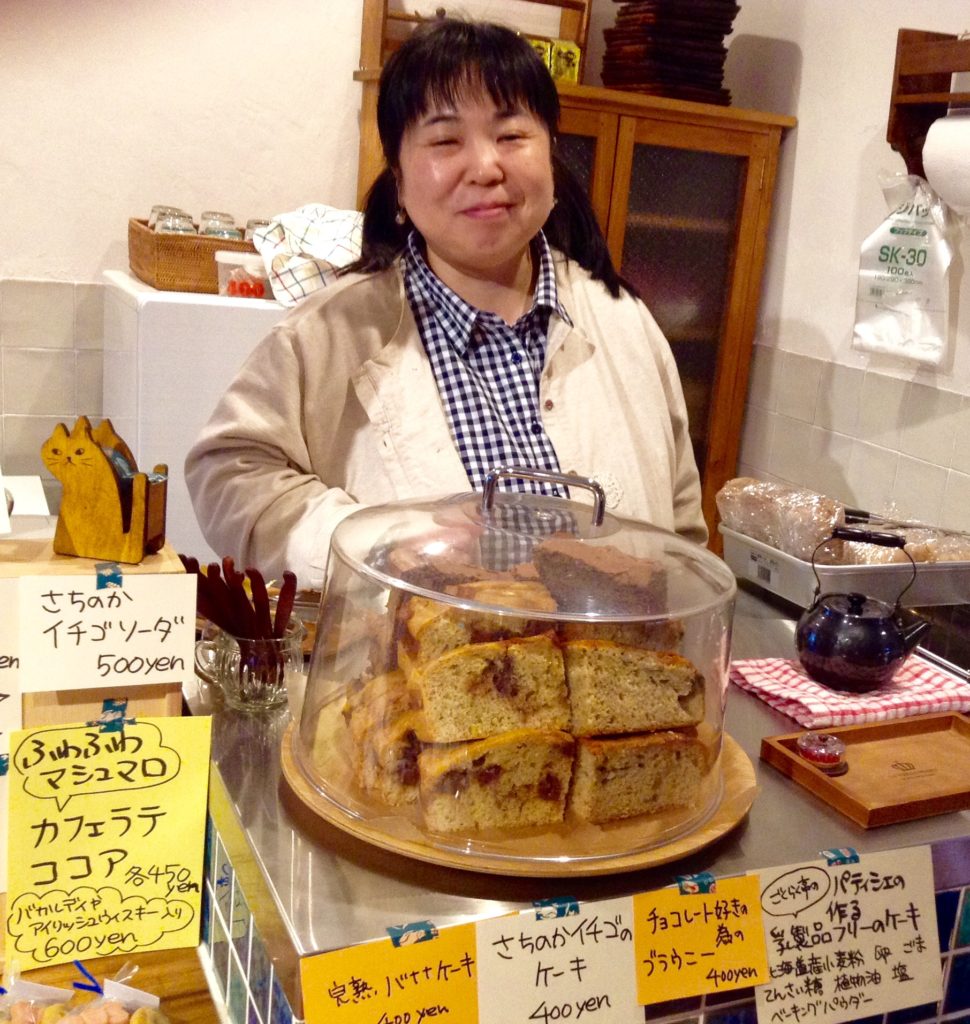 ごくらく亭、スイーツ＆ドリンク,ホームパーティ,イベント,カフェ,チャンプル,バリスパ,バリエステ,バリニーズ,バリ式マッサージ,リラクゼーション,エステ,サロン,オイルマッサージ,タイ古式マッサージ,クリームバス,フェイシャル,ジュプンサリ,RUANG,ルアン,リノベーション,オーダー家具,チーク,